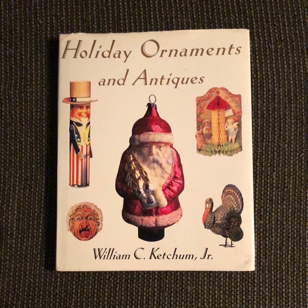 🎄 1990 “Holiday Ornaments and Antiques” Vintage Coffee Table Book, First Edition